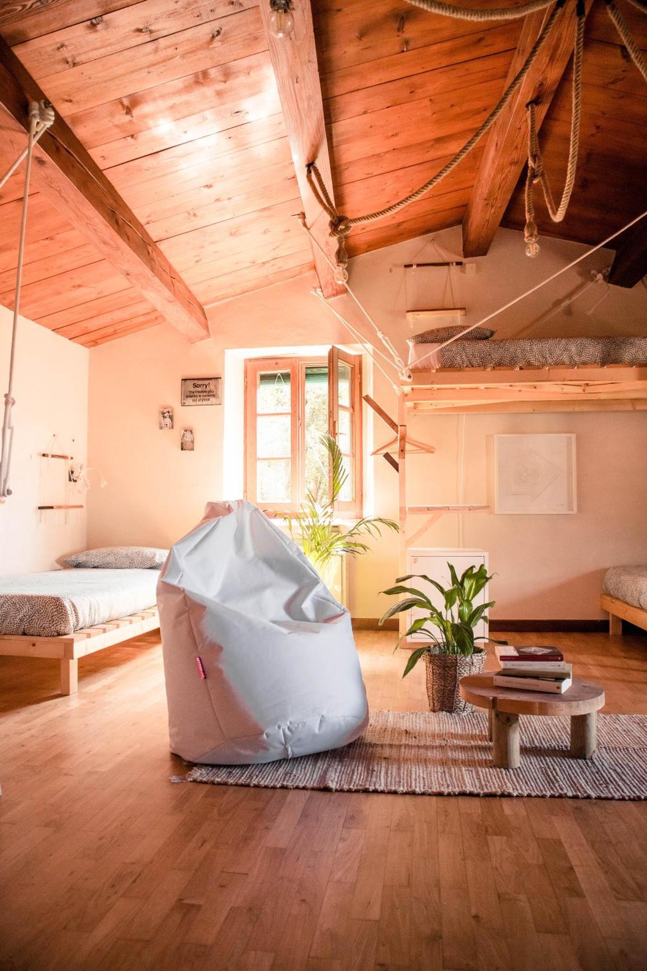 Social Garden - Sharing Room Calci Luaran gambar